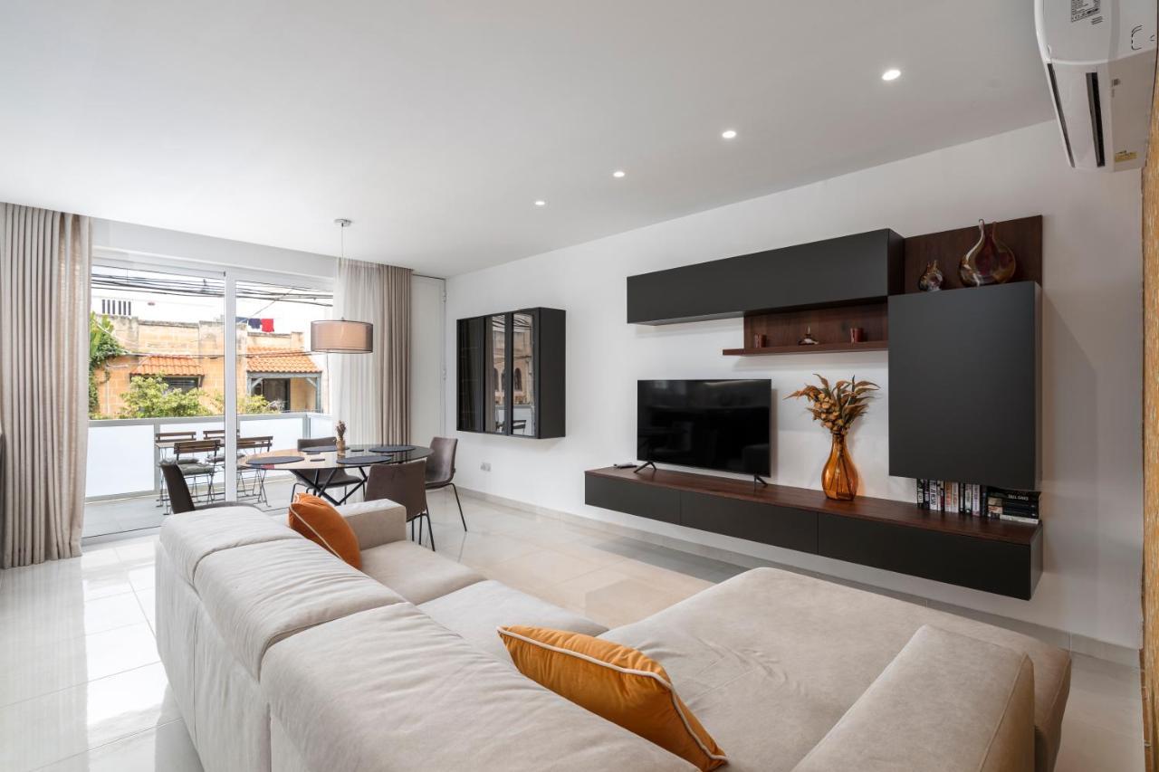 Modern 3Br Stylish Apartment With Large Balcony - Close To St Julians And St Georges Bay Is-Swieqi 외부 사진