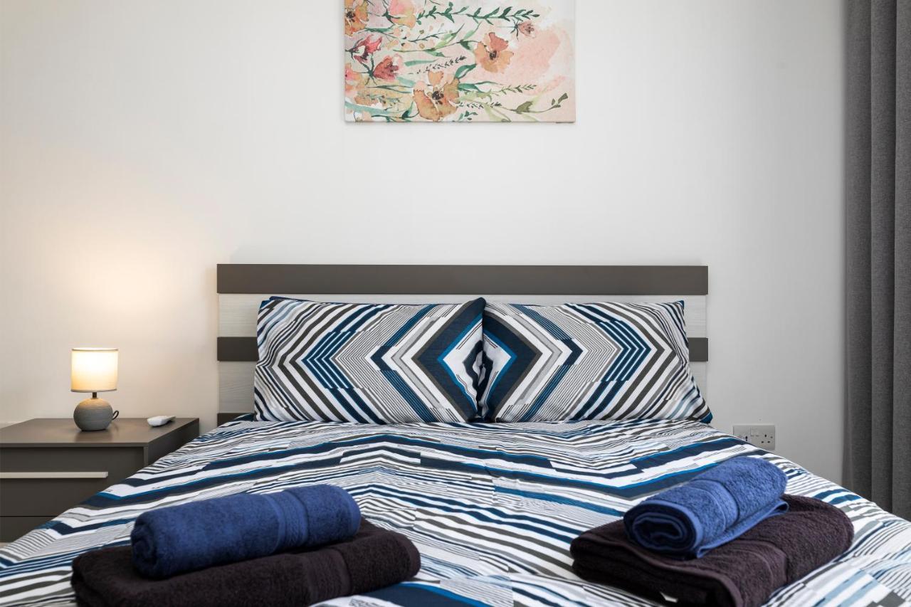 Modern 3Br Stylish Apartment With Large Balcony - Close To St Julians And St Georges Bay Is-Swieqi 외부 사진