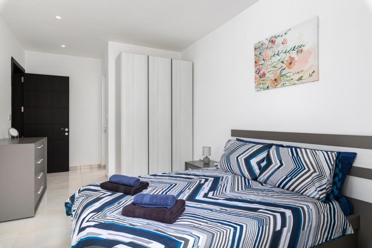 Modern 3Br Stylish Apartment With Large Balcony - Close To St Julians And St Georges Bay Is-Swieqi 외부 사진