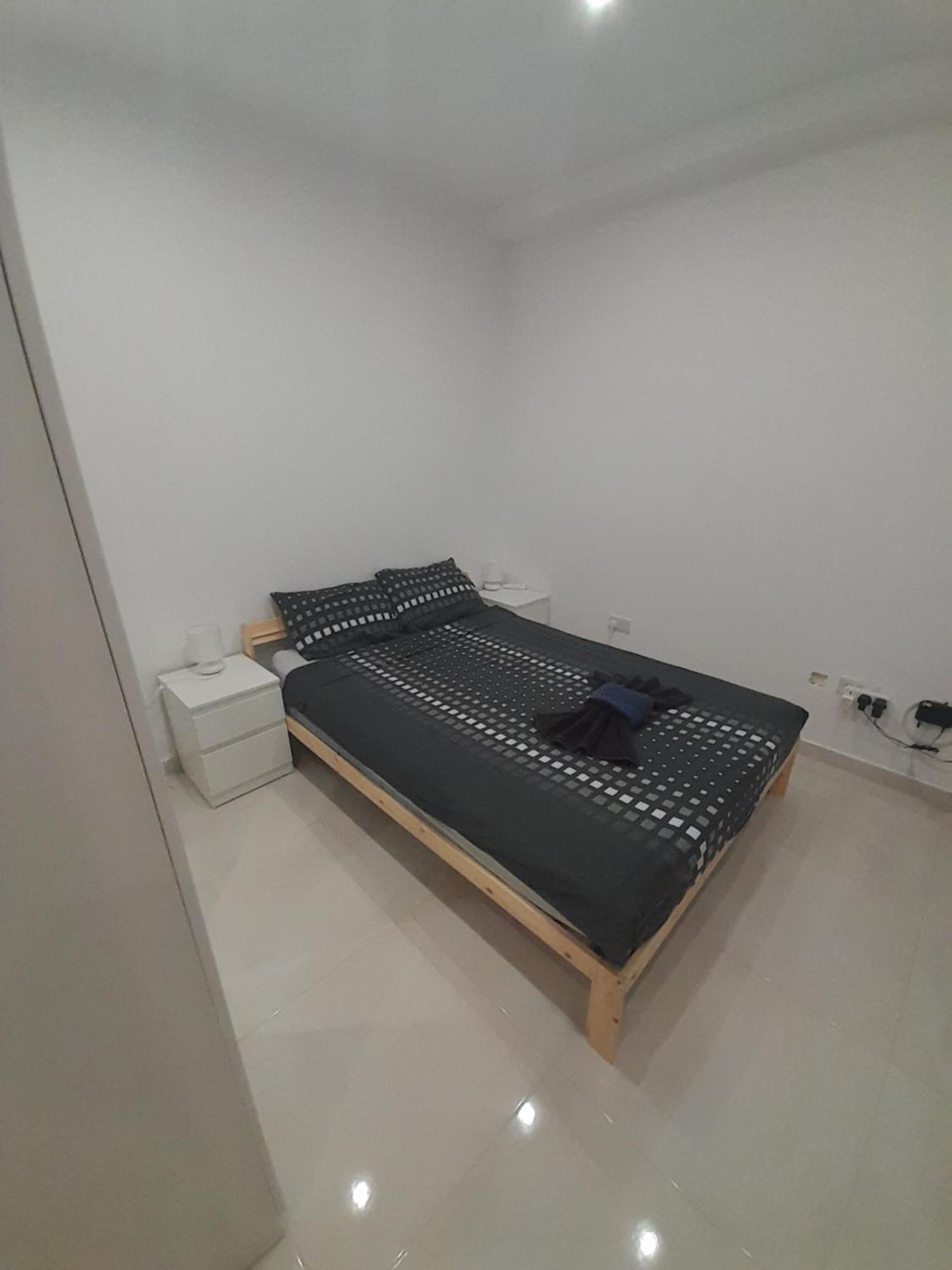 Modern 3Br Stylish Apartment With Large Balcony - Close To St Julians And St Georges Bay Is-Swieqi 외부 사진